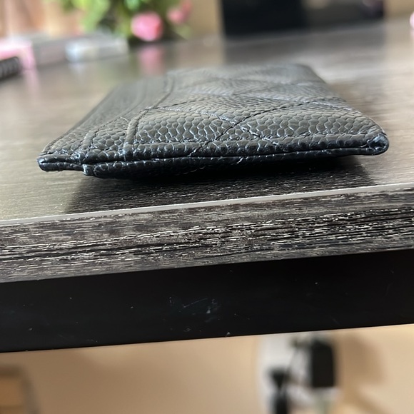 Authentic Chanel card holder - Picture 5 of 9